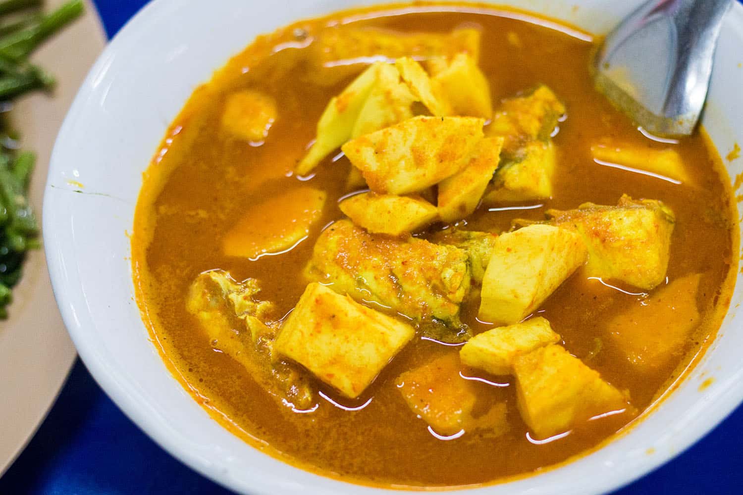 Gaeng Som