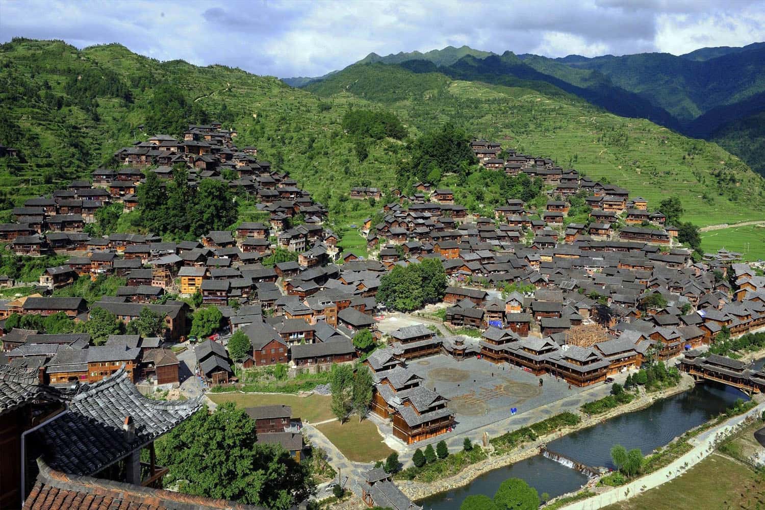 Làng Miêu