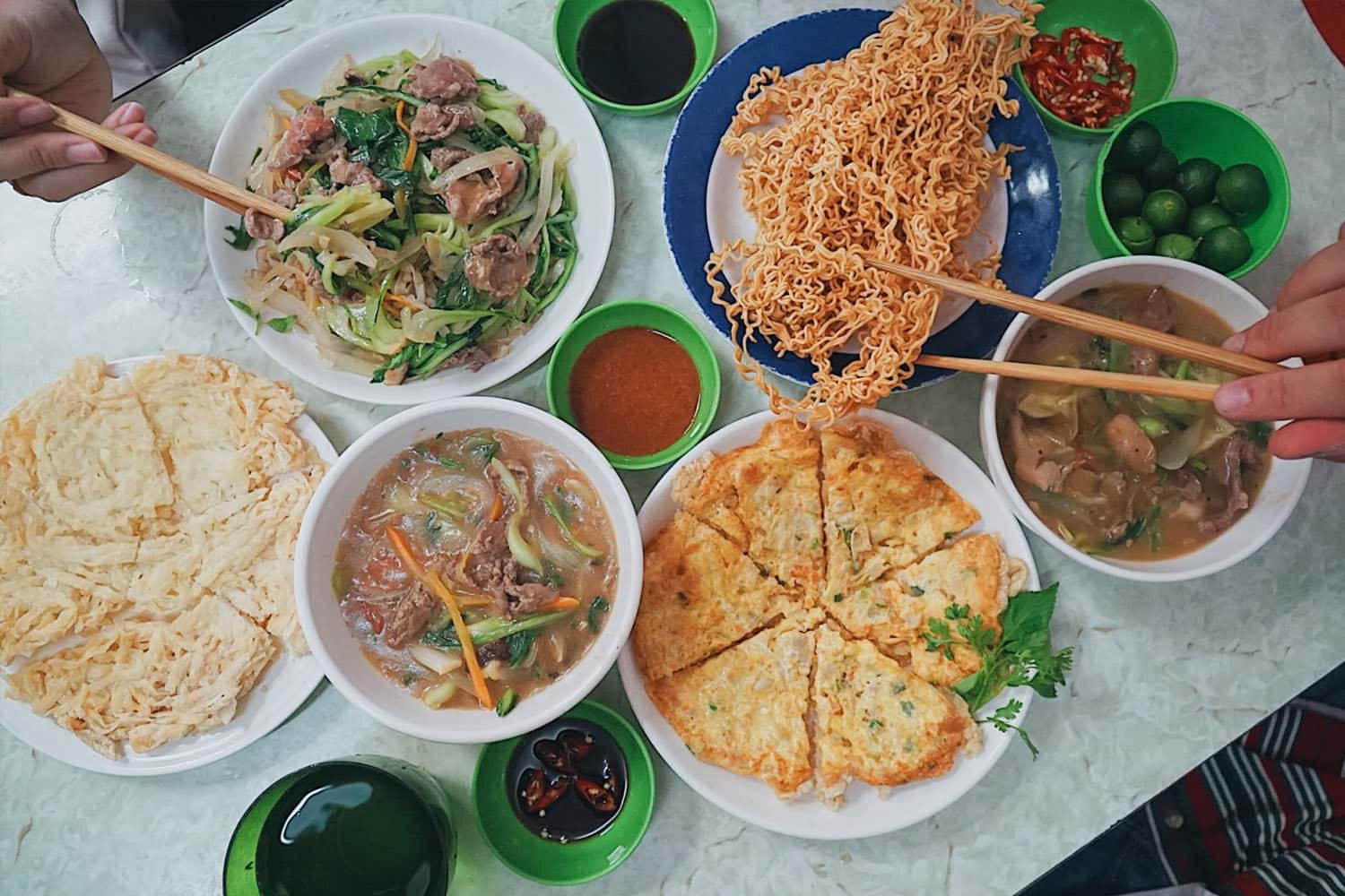 Phở chiên giòn - số 206 phố Khâm Thiên