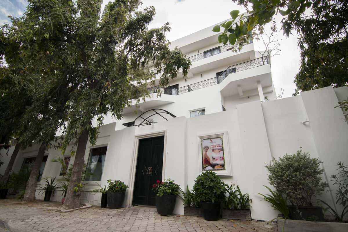 Khách sạn La Rose Suites