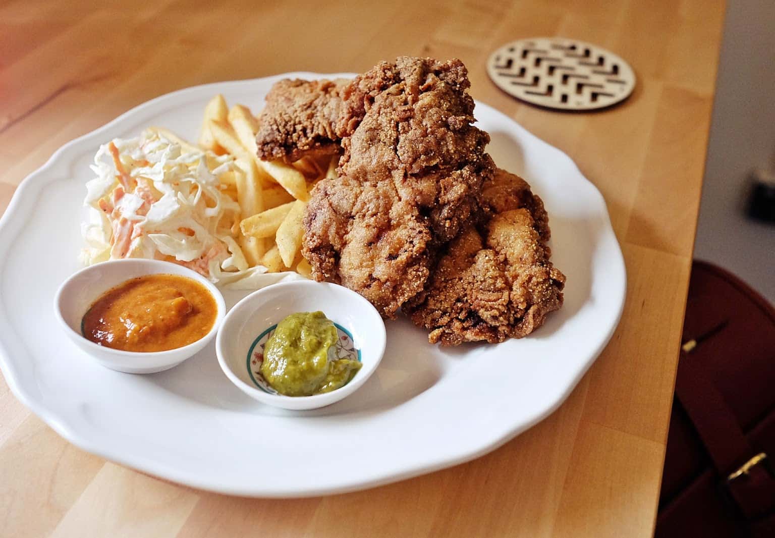 Món Fish & Chips ở Paper Crane