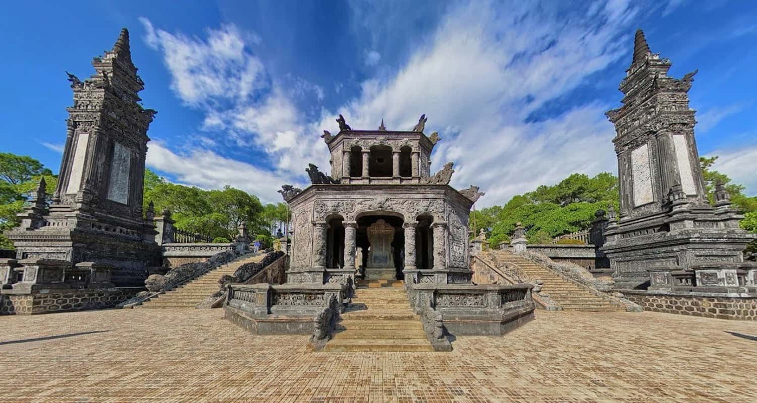 Các lăng tẩm