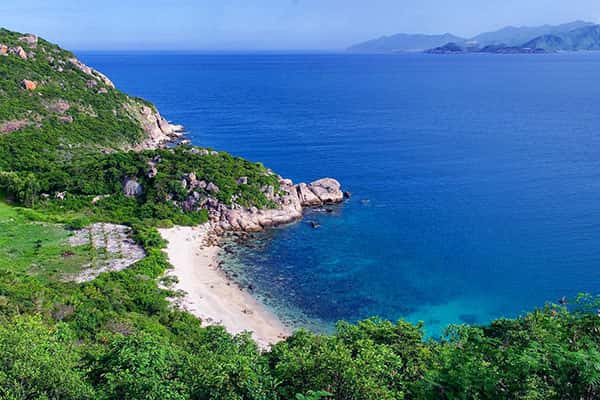 Khám phá đảo Bình Ba - vẻ đẹp nguyên sơ níu chân du khách