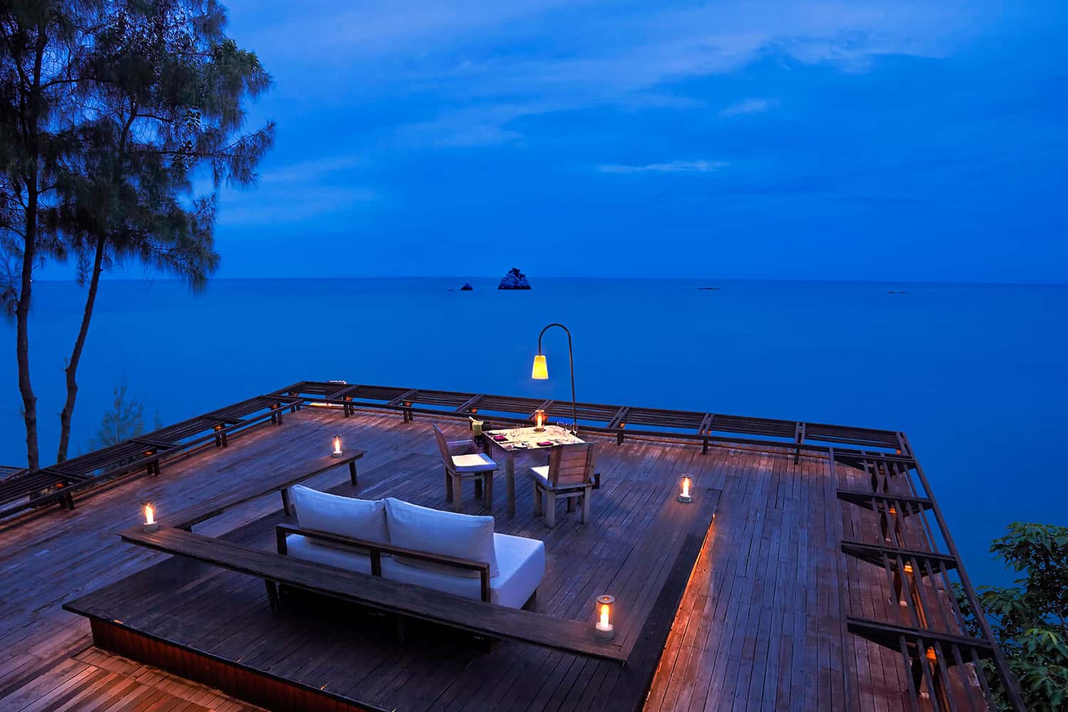 Nhà hàng Dining on the Rocks