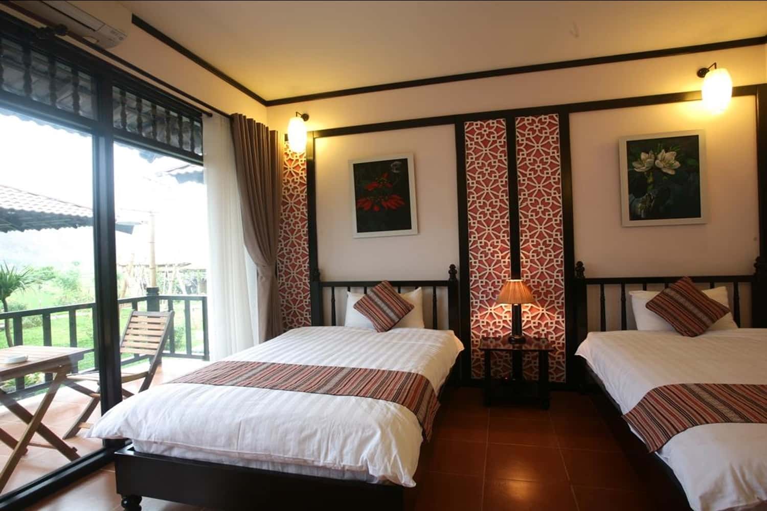 Phòng ngủ Sol Bungalows