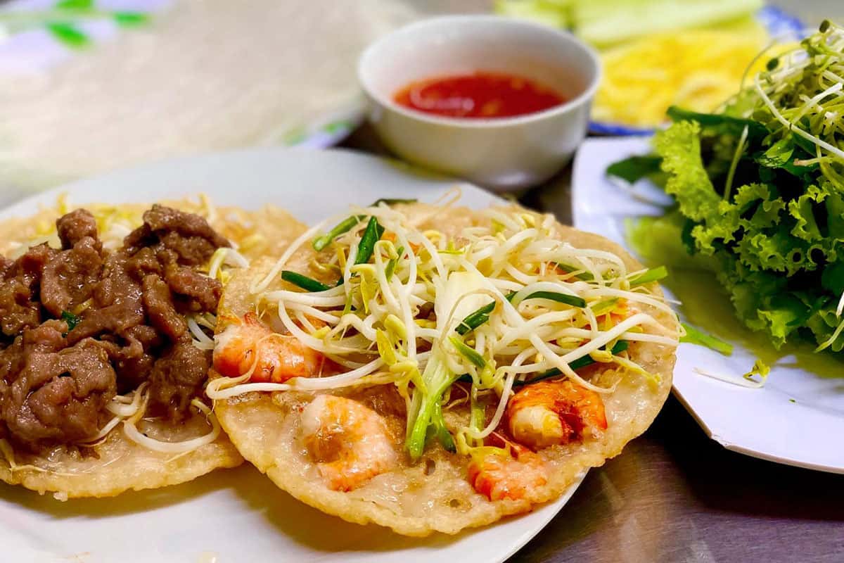 Bánh xèo tôm nhảy Quy Nhơn