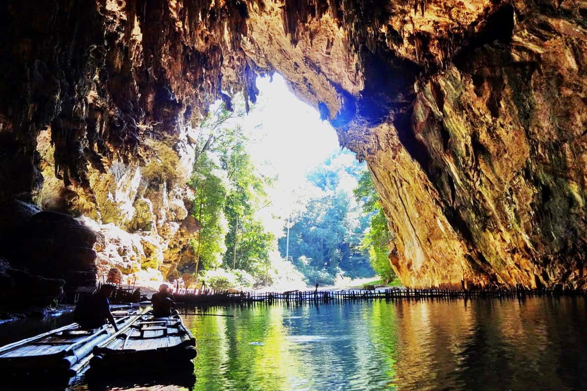 Hang động Lod