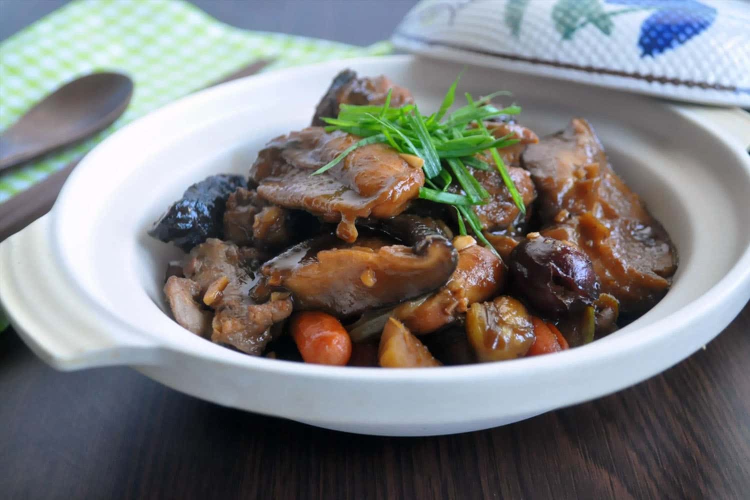 Stewed Chicken with Mushroom