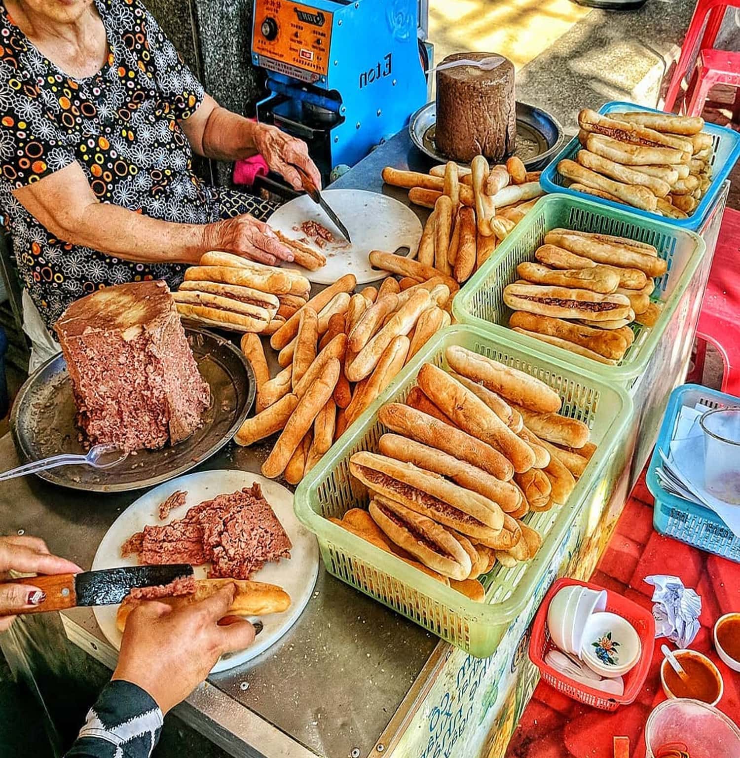 Pate được dùng thường được làm thủ công nên có mùi rất thơm