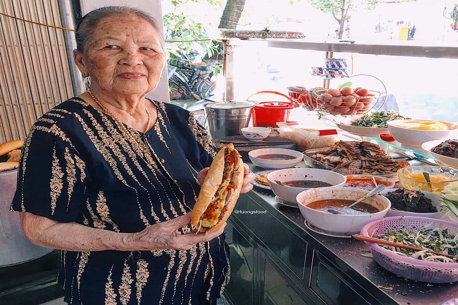 Bánh mì Madam Khánh