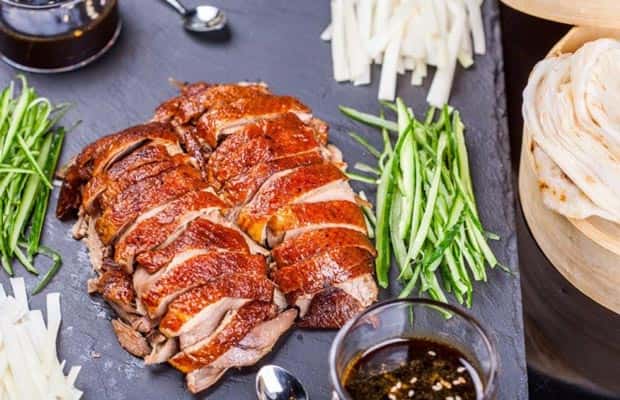 Nước chấm của món vịt này cũng là công thức gia truyền đấy nhé