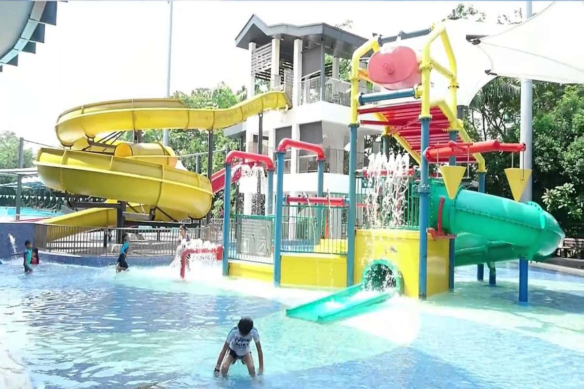 Pasir Ris Swimming Complex