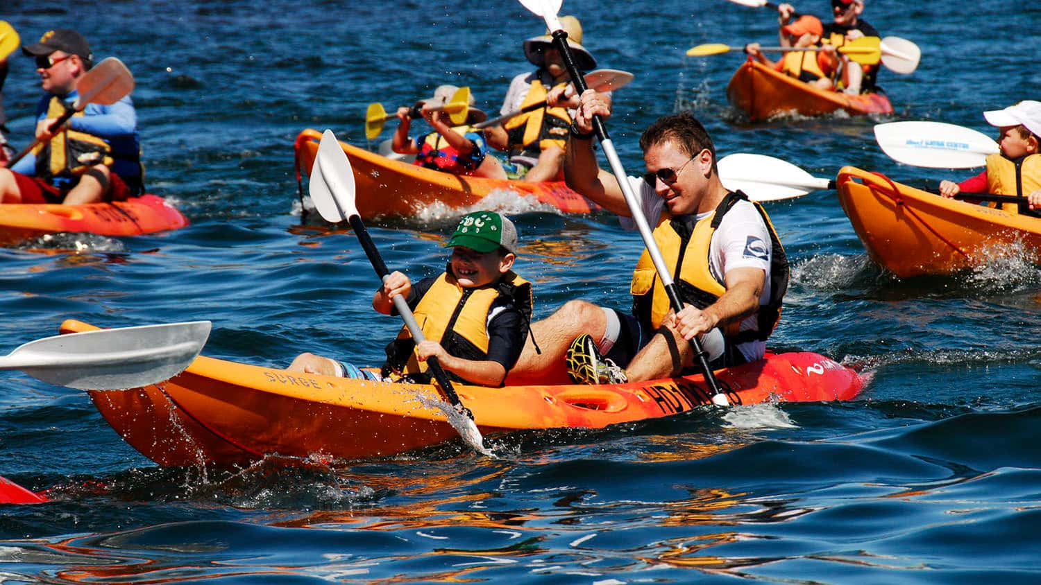 Chèo thuyền kayak