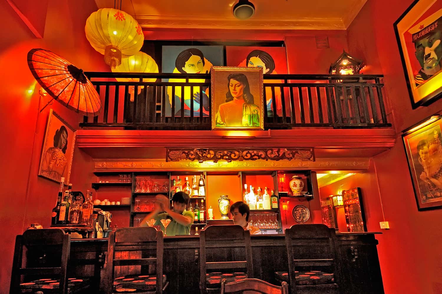 Quán bar Miss Wong