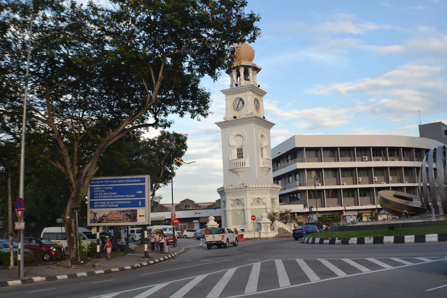 Tháp đồng hồ tại tòa toà nhà King Edward George Town, Penang