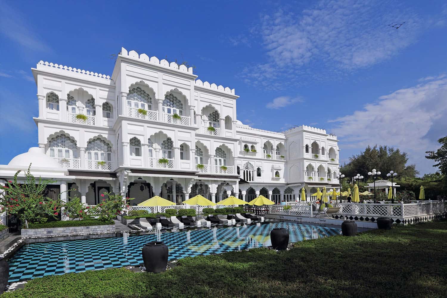 Khách sạn Tajmasago Castle