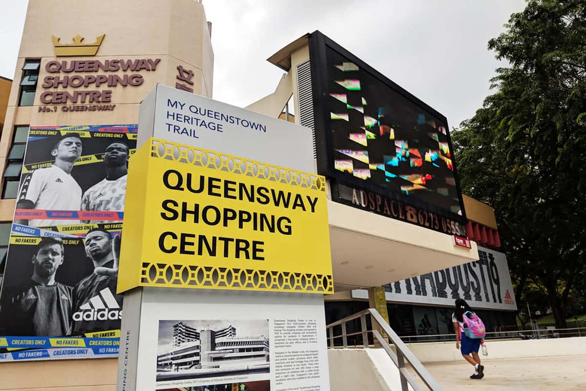 Khu mua sắm Queensway Shopping Centre