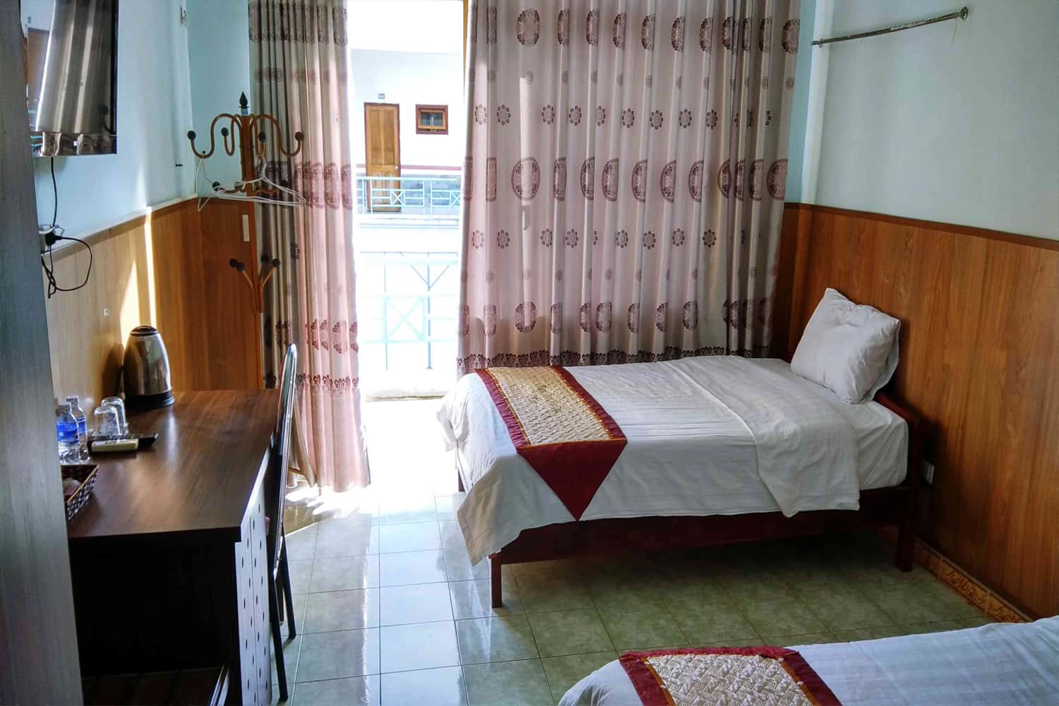 Phòng ngủ Khách sạn Hương Sen Mộc Châu