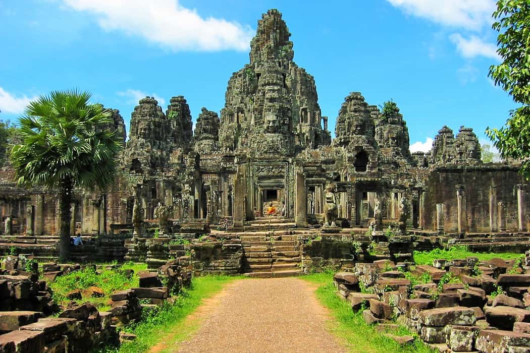 Thỏa sức khám phá Angkor Thom