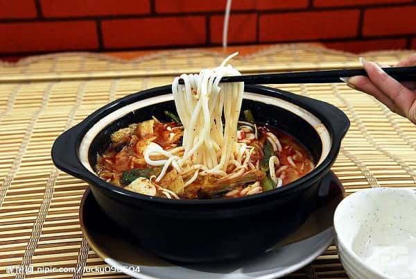  Món bún quá kiều - đặc sản món ngon tại Côn Minh:
