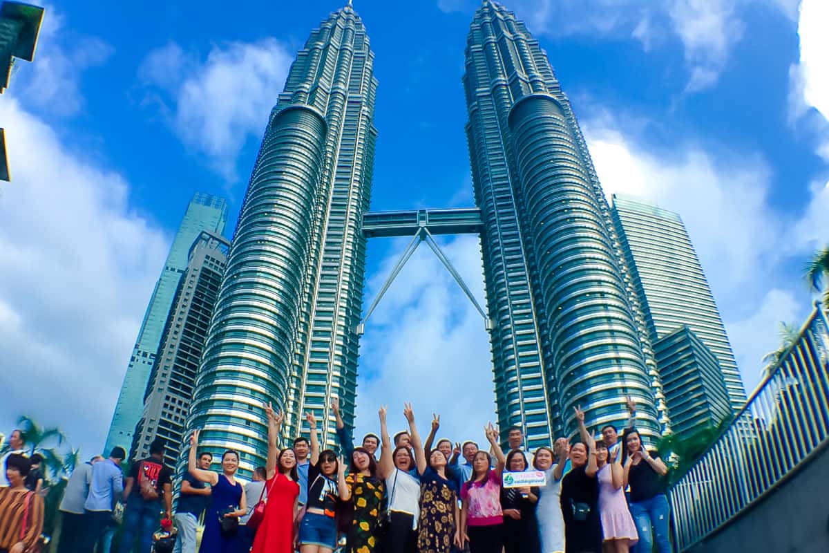 Đi du lịch Malaysia bằng tour