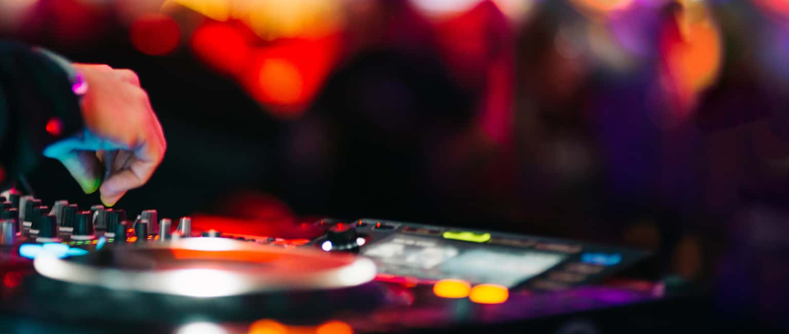 4 “tụ điểm” dành cho LGBT nổi tiếng nhất Bangkok, Thái Lan
