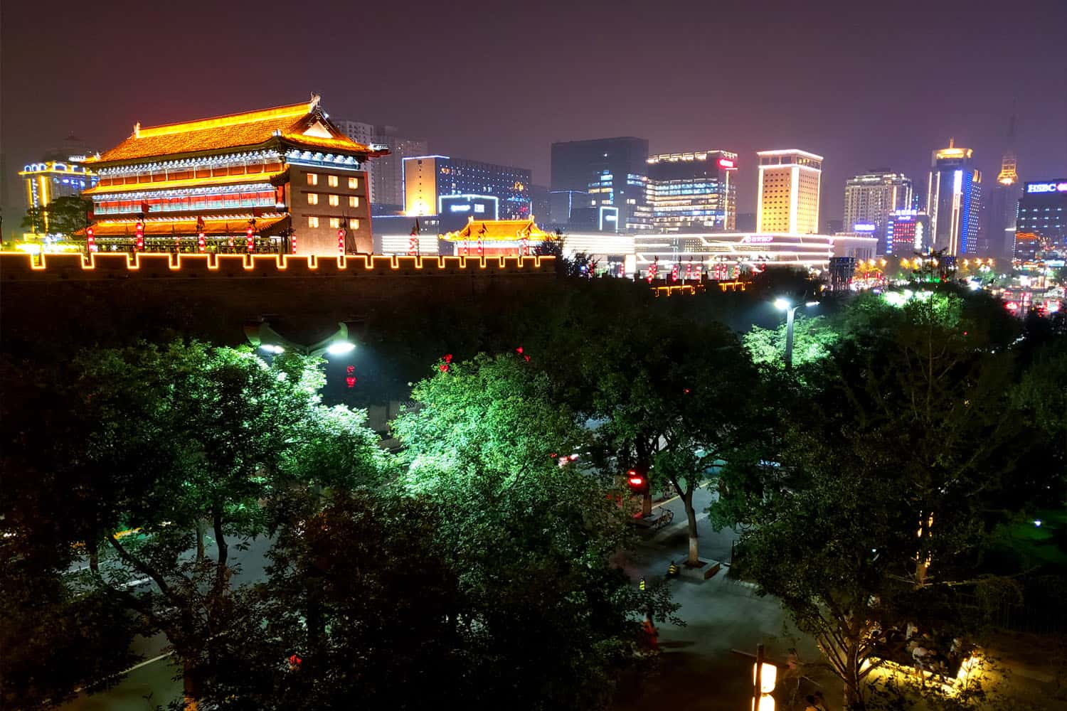 Nét đẹp cuốn hút của Tây An về đêm