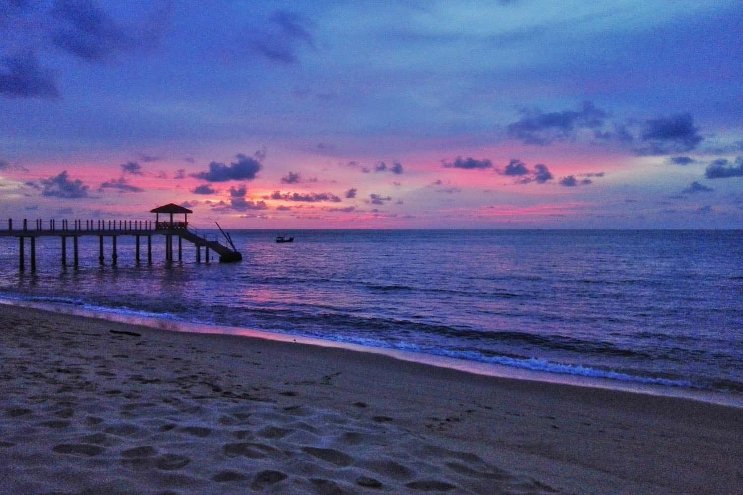 Bãi biển Kerachut Beach
