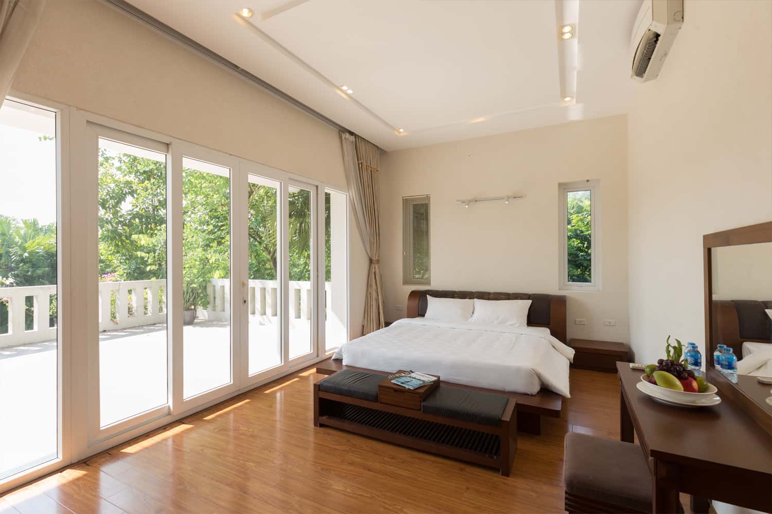 Phòng ngủ ở Deluxe Garden Pool 