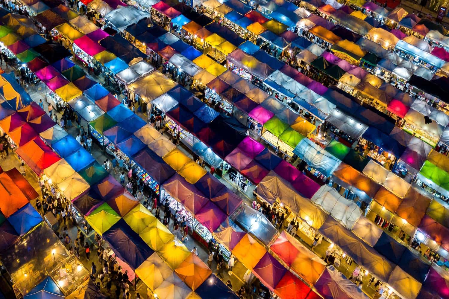 Flashlight Market (Khlong Thom)