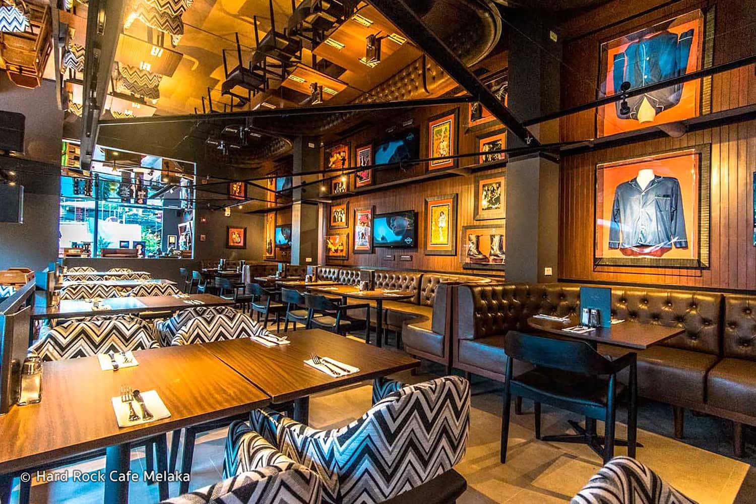 Nội thất của Hard Rock Cafe Malacca