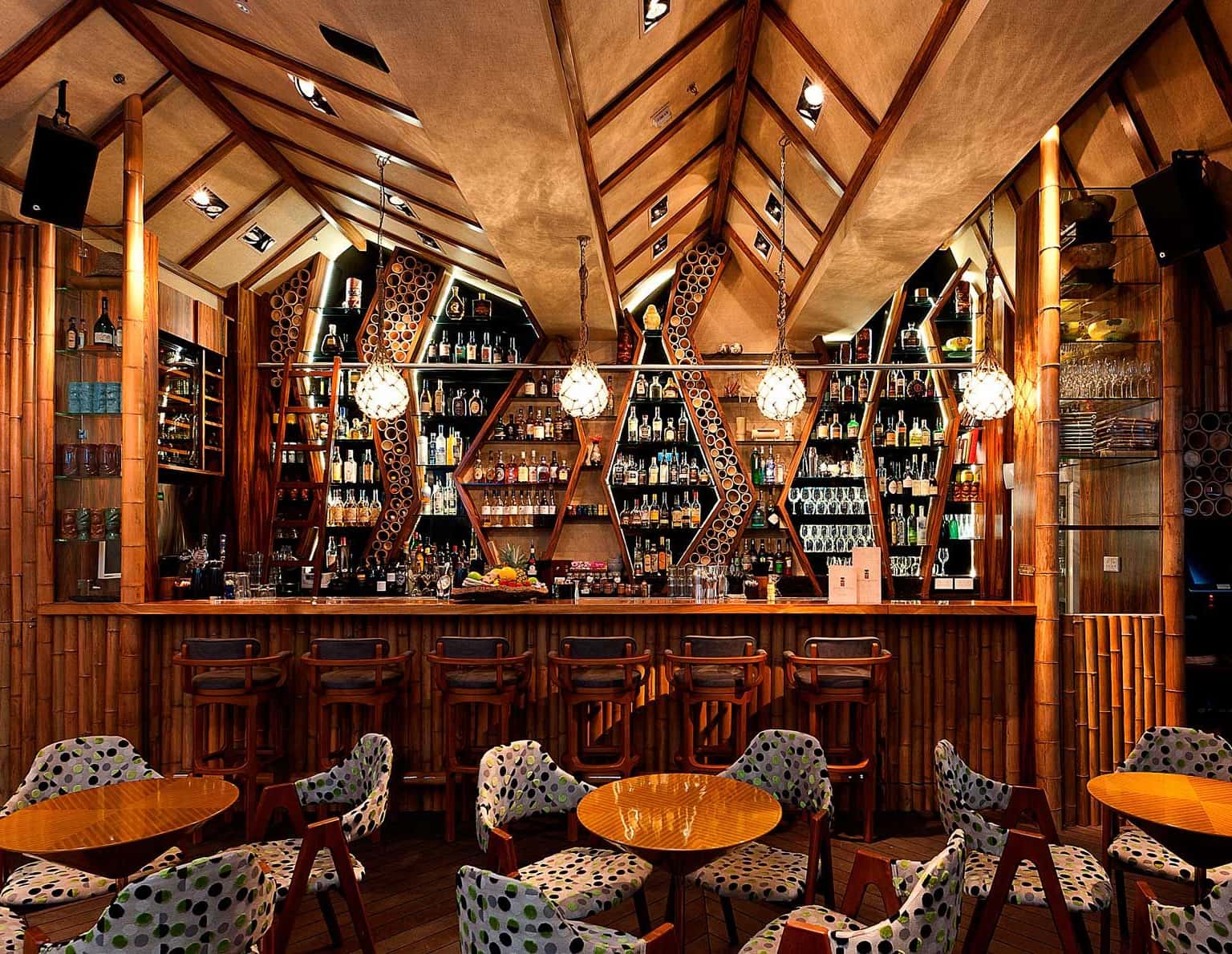 Quán bar Honi Honi Tiki Cocktail Lounge