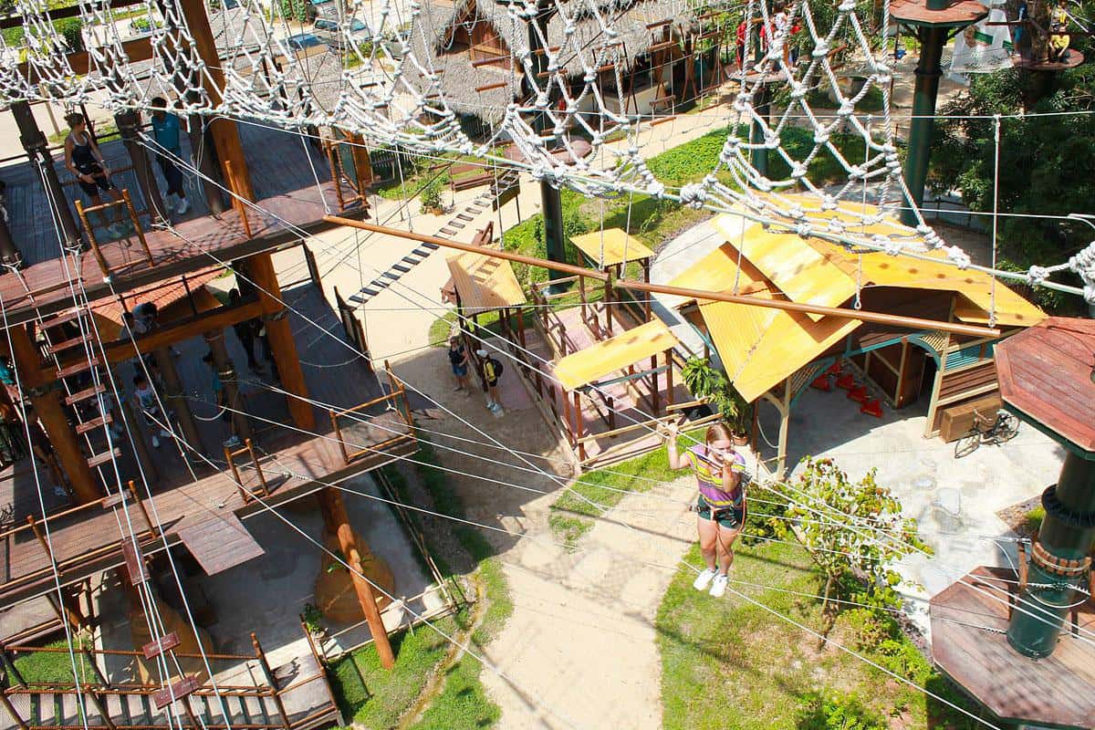  Công viên giải trí Escape Adventureland