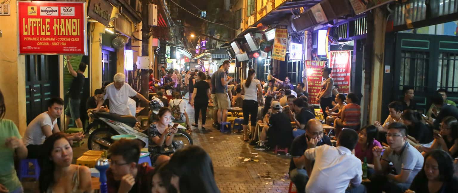 Phố Tạ Hiện - Con phố “không ngủ” giữa lòng Hà Nội 
