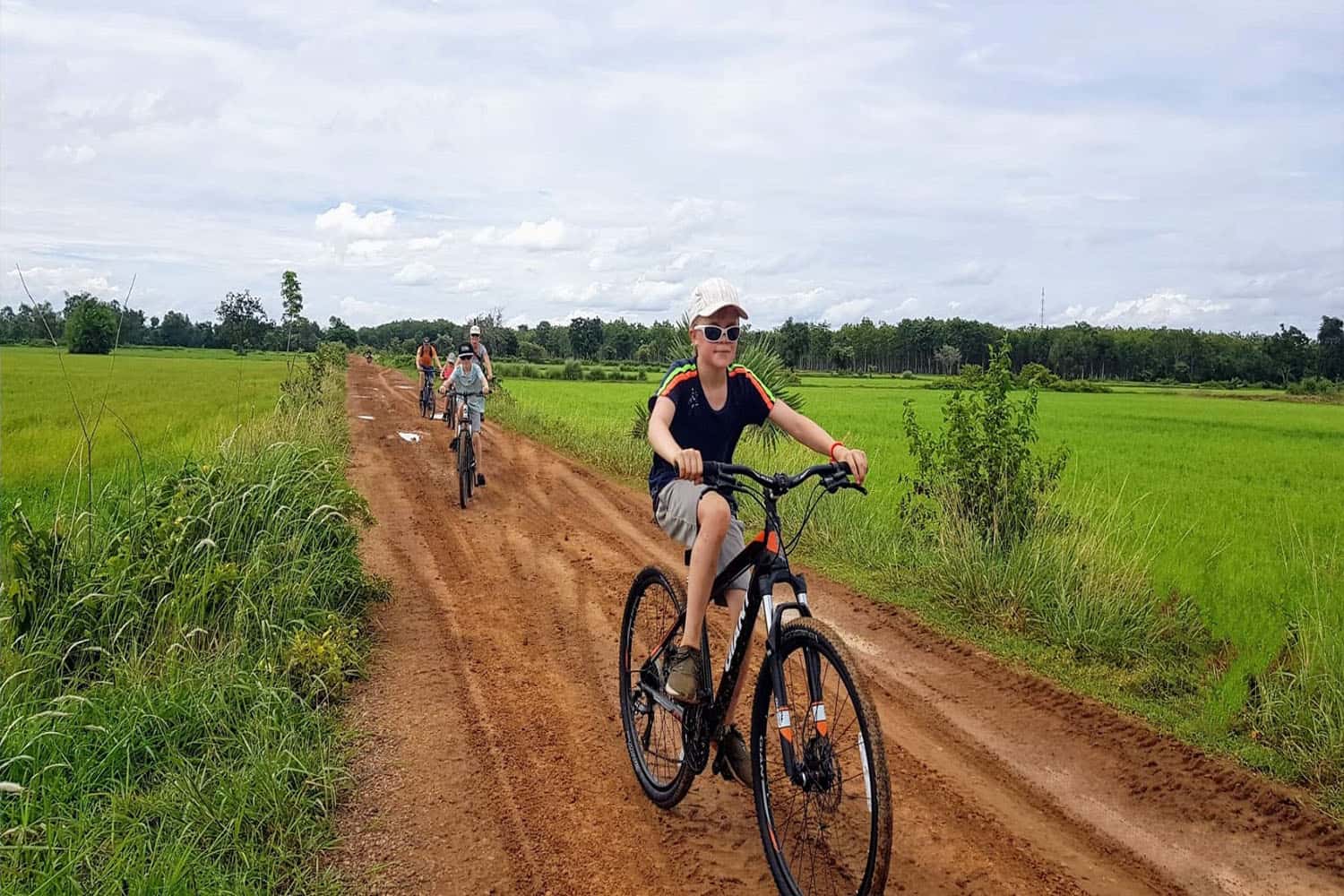 Dạo xe quanh Battambang