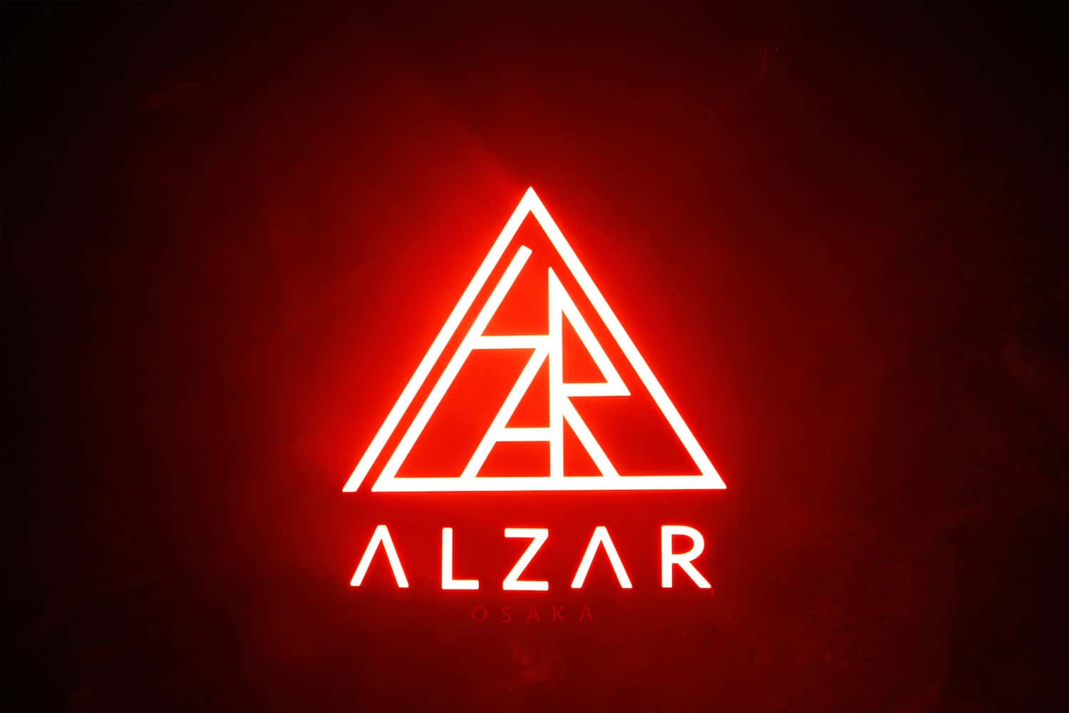 Alzar
