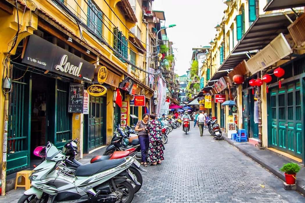 Buổi sáng tại Tạ Hiện