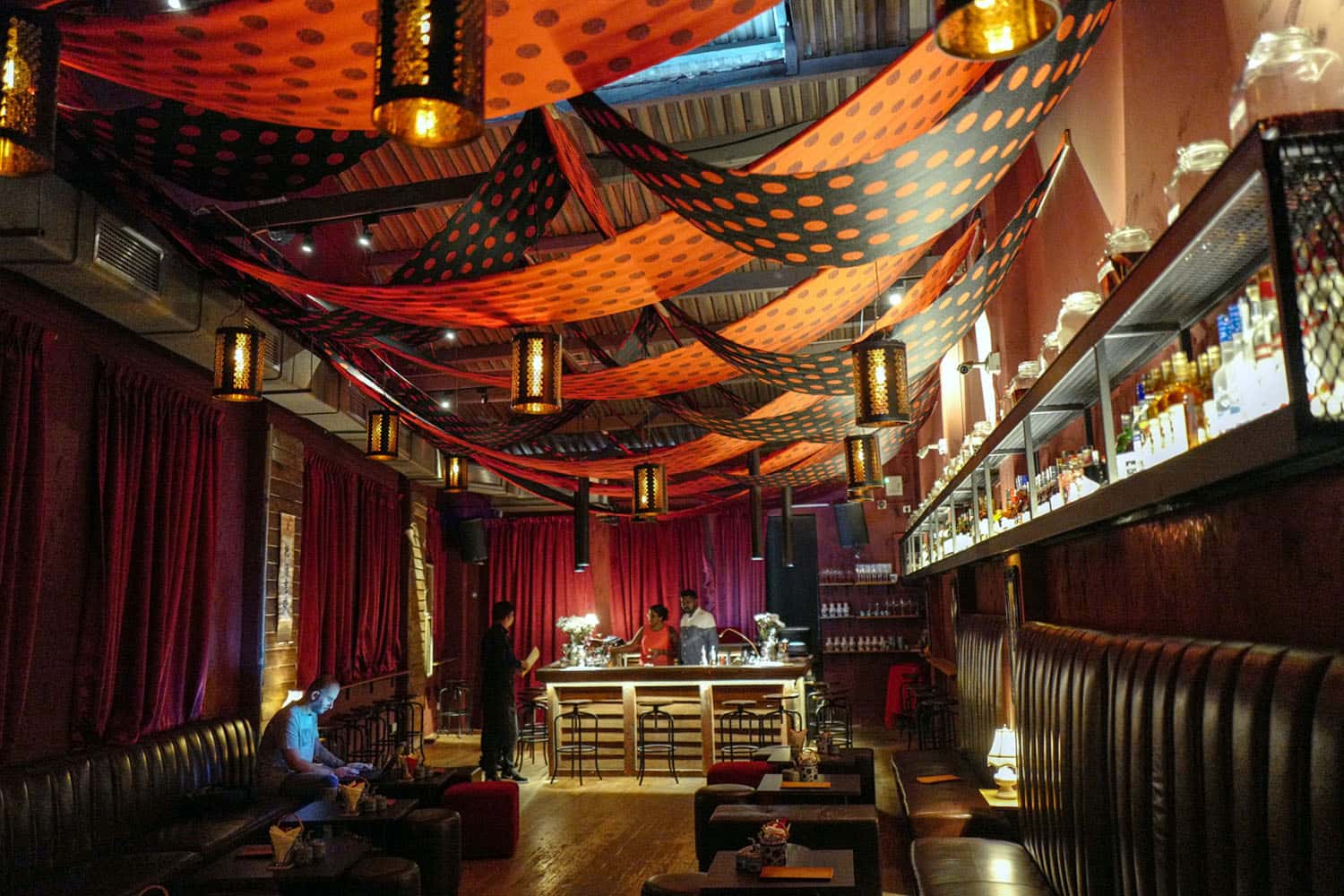  Bar Zhen
