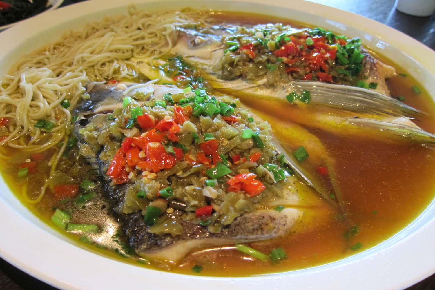Đầu cá hầm đậu phụ