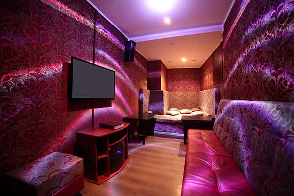 Top 10 quán karaoke hay nhất ở Bangkok