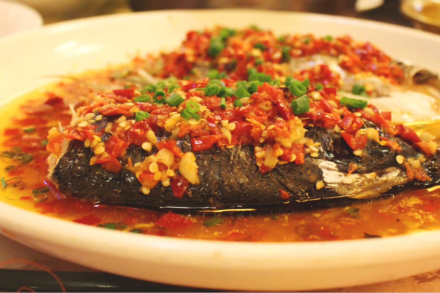 Đầu cá hấp ớt