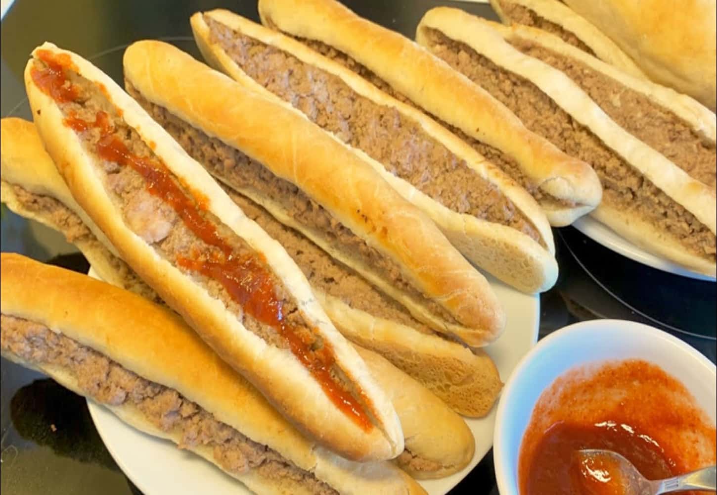 Bánh mỳ cay bắt đầu được biết đến rộng rãi từ những năm 80