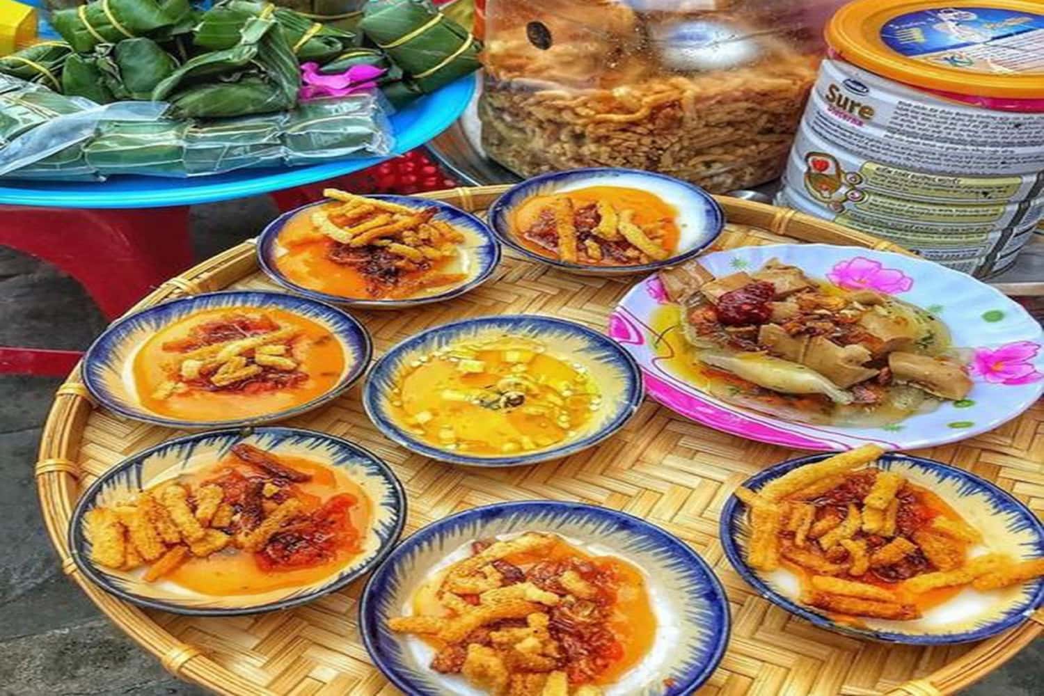 Quán bánh bèo phố Hoàng Văn Thụ