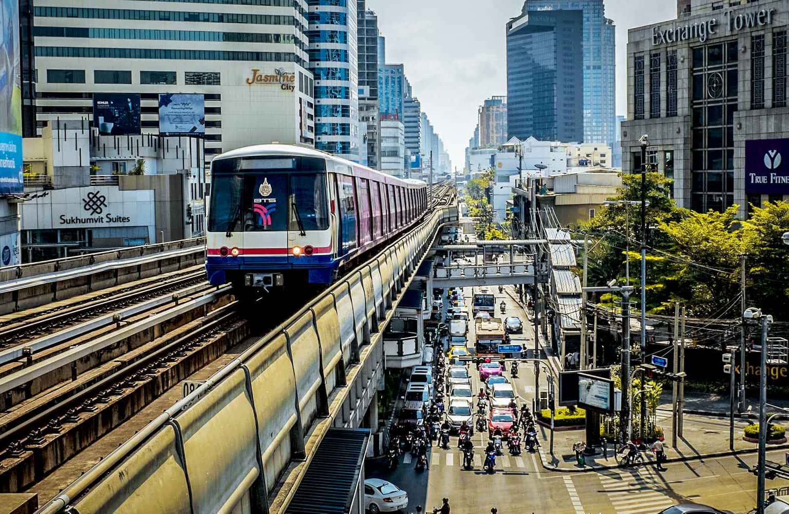 Cách di chuyển đến Sukhumvit