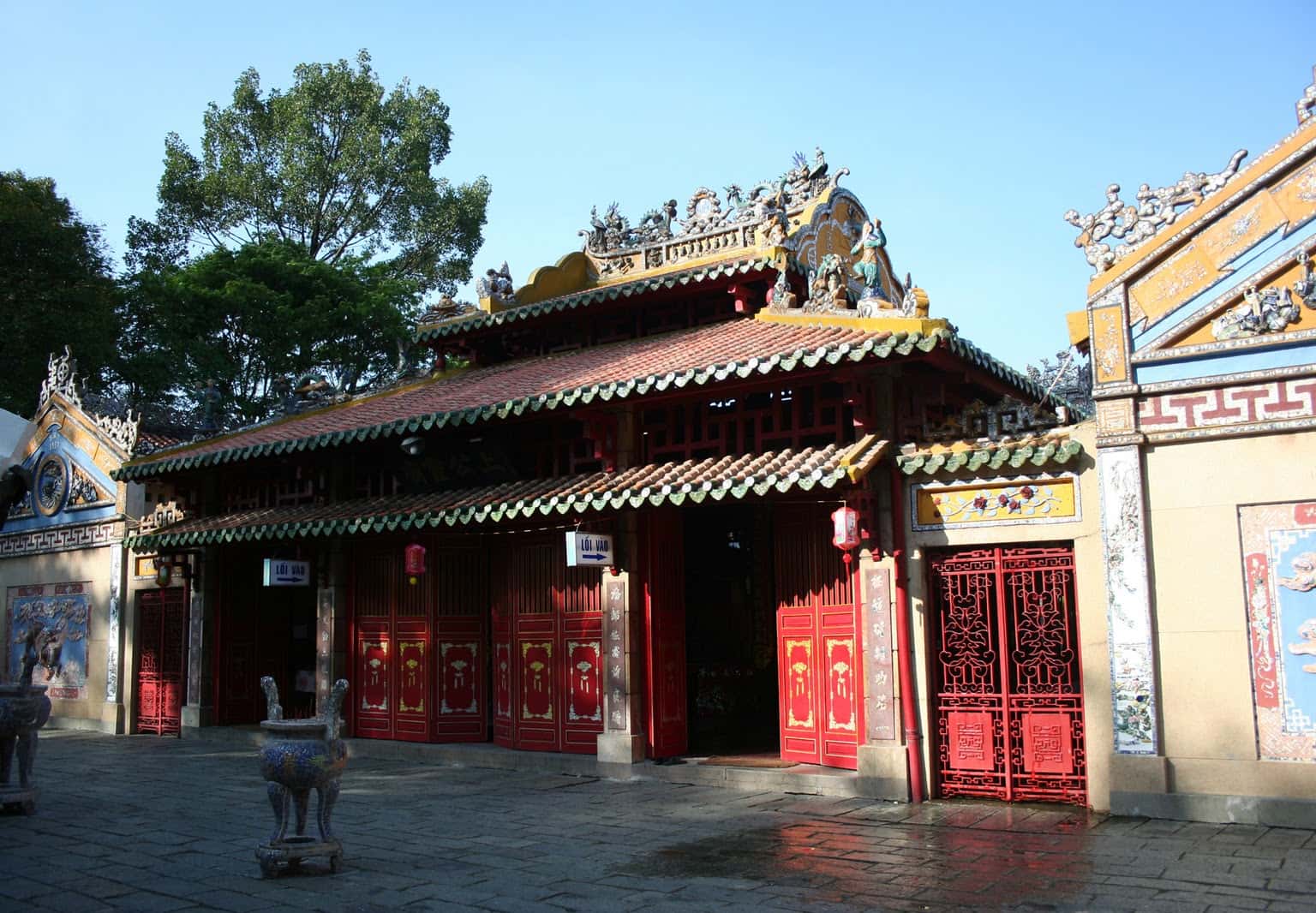 Lăng Ông Bà Chiều