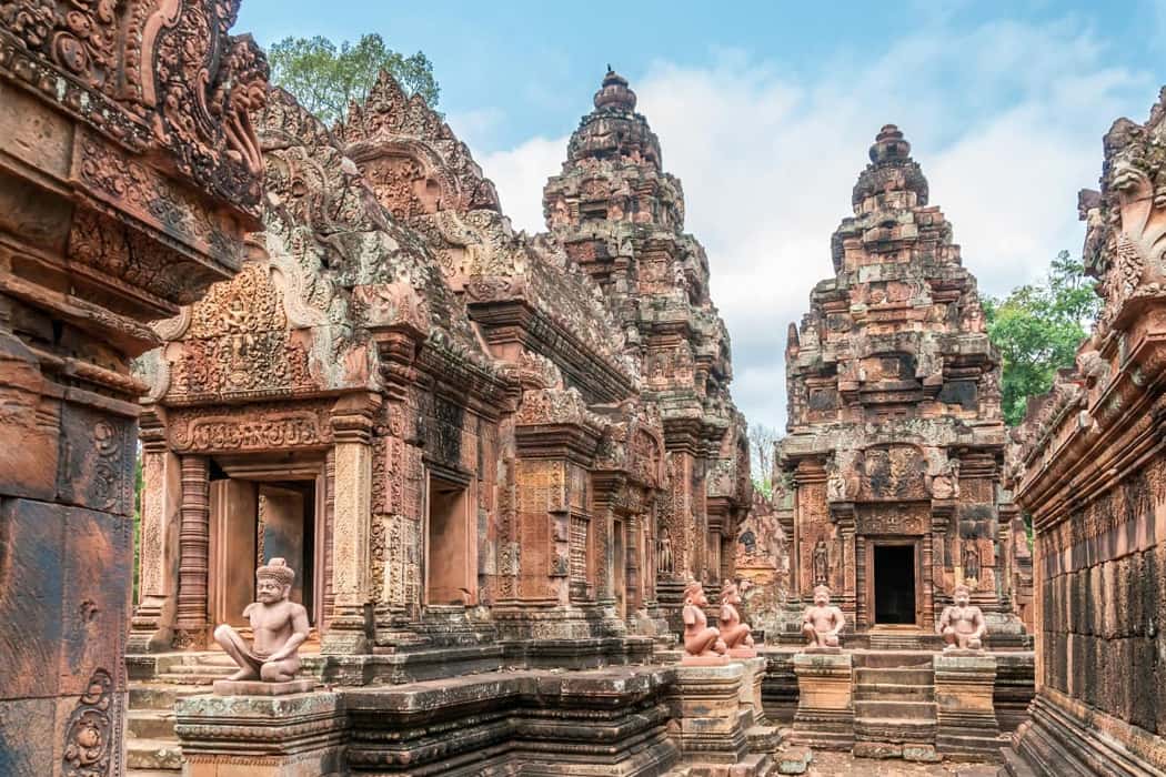 Tham quan đền Banteay Srei