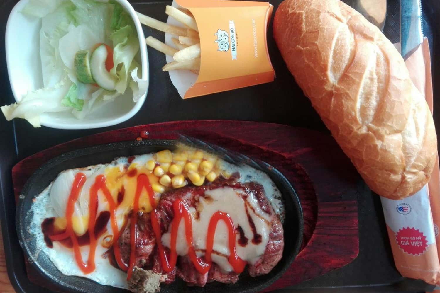Beefsteak Hai Con Bò