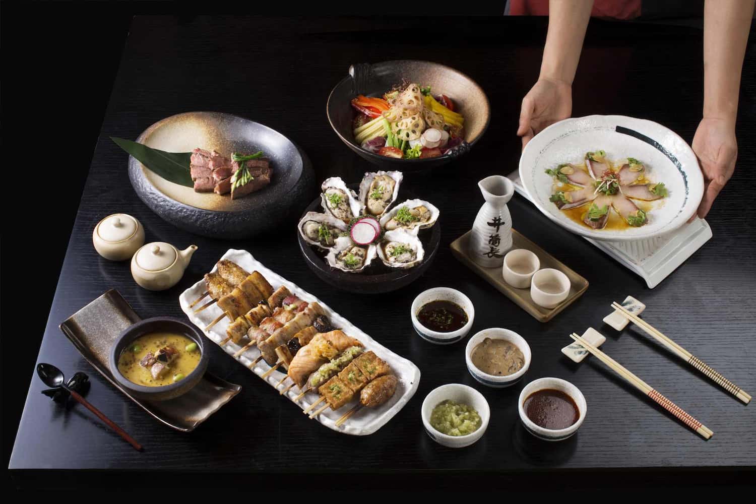 Sushi, sashimi, tempura là những món ăn truyền thống của Nhật Bản