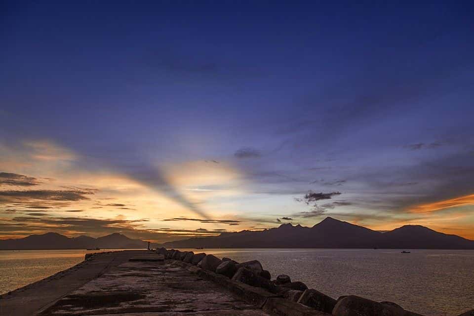 Hoàng hôn từ Cảng Tiên Sa