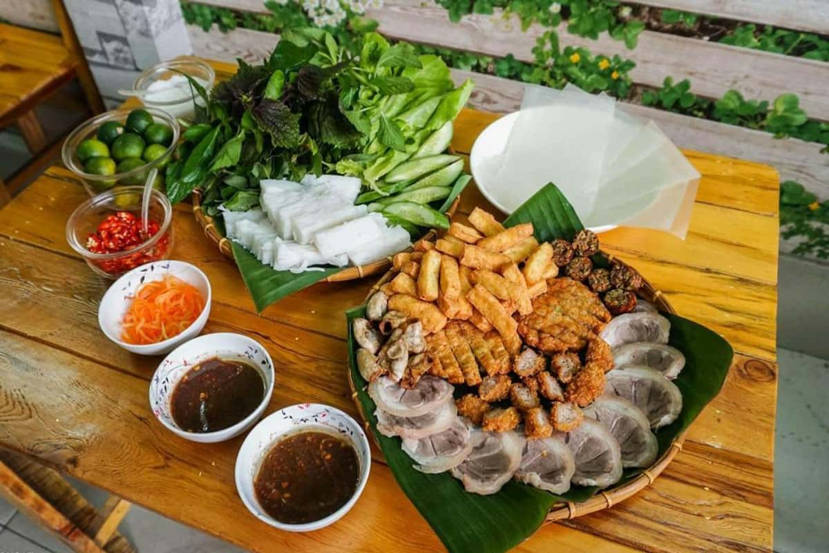 Bún đậu mắm tôm Hàng Khay